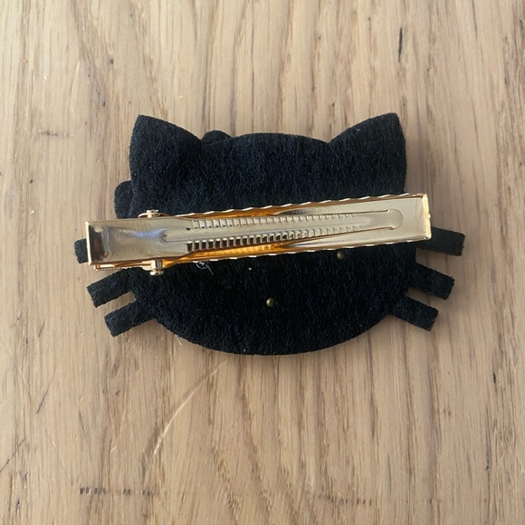 🆕 Red Bow Rhinestone Hello Kitty Hair Clip🆕 - Picture 3 of 4